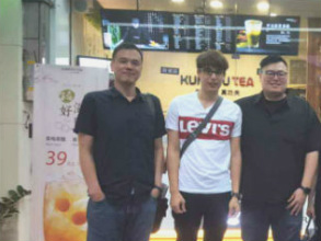 創業網偕馬來西亞代理商參訪手搖飲總部 台灣品牌備受青睞